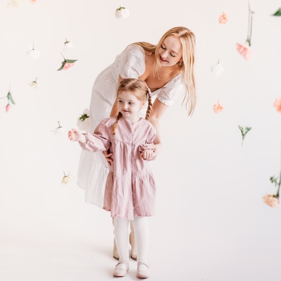 🌸💕LIVE SHOWS! Like this listing to be notified! - Picture 2 of 5